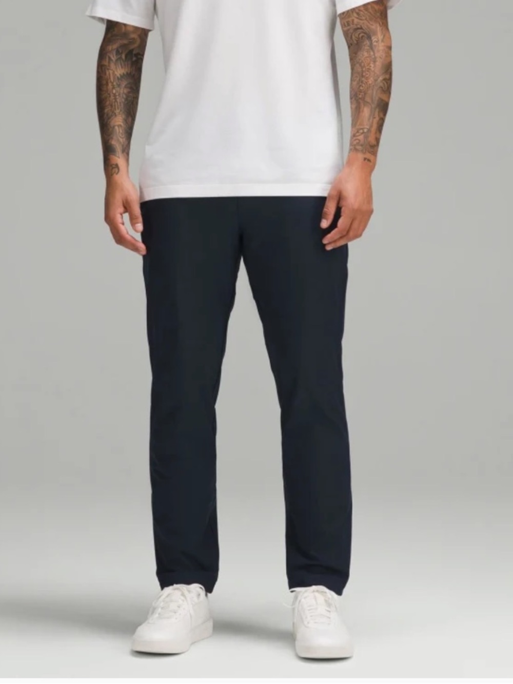 Lululemon men’s ABC Trouser navy color size 33 
30L Warpstreme